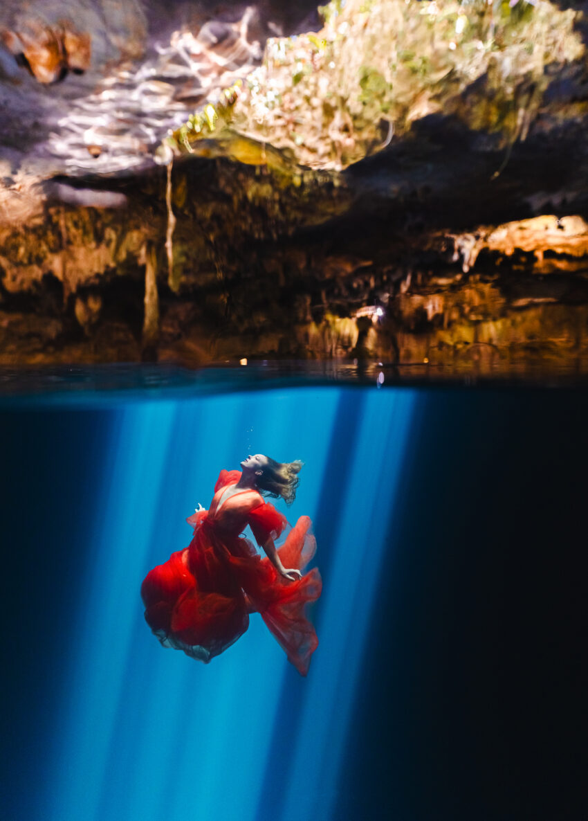 Underwater Photoshoot in Tulum Cenotes – A Unique Experience in Riviera Maya