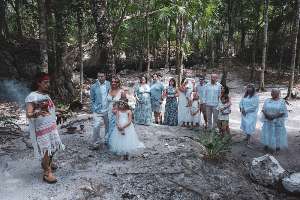 Celebrate your vows renewal with a shamanic ceremony in Mexico surrounded by your loved ones.